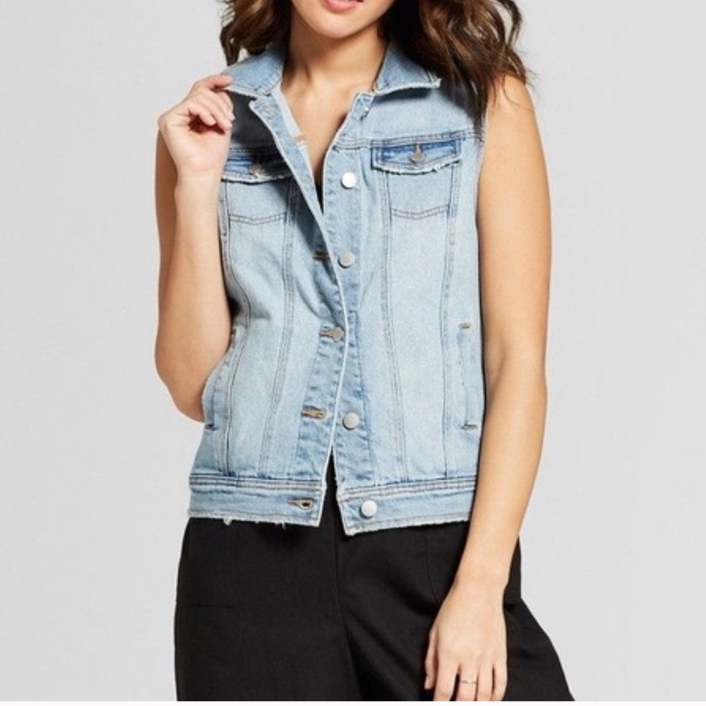 Sleeveless Jean Jacket